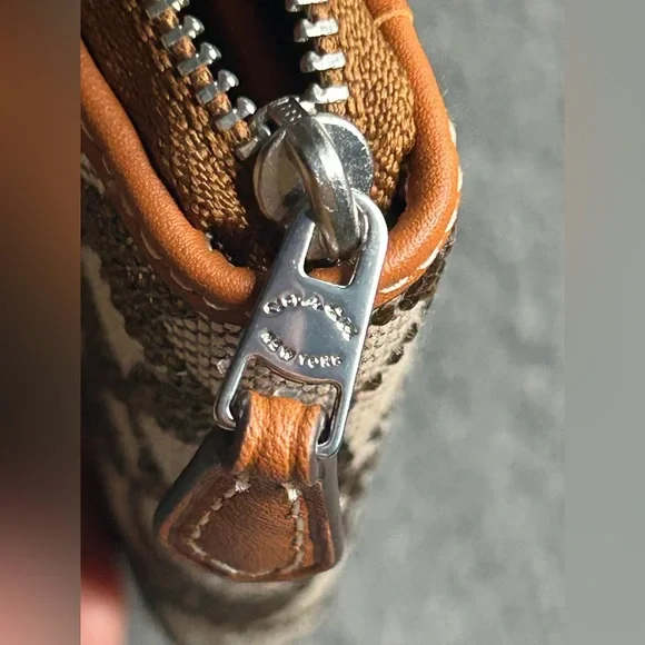 Coach Crystal wallet, Small Zip Around Card Case - Picture 9 of 10